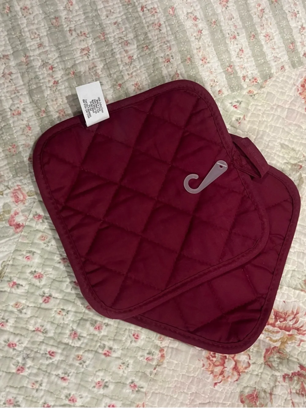 IKEA Burgundy and Green Grapes Pot Holders (Pair)